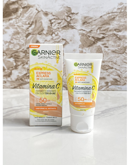 Tratamiento Hidratante Tono Medio con Vitamina C Garnier