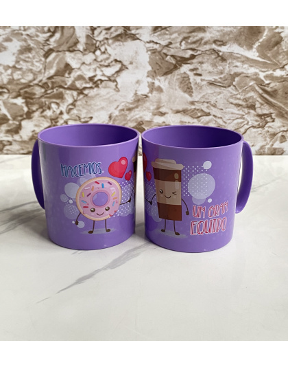Dúo de vasos color morado "Hacemos un buen equipo"